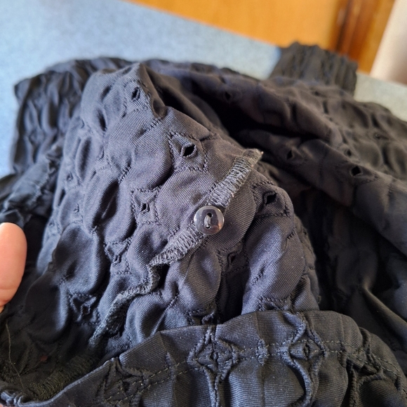 Naracamicie Black Stretch Eyelet Blouse, SIze Large12/14 - Picture 13 of 13